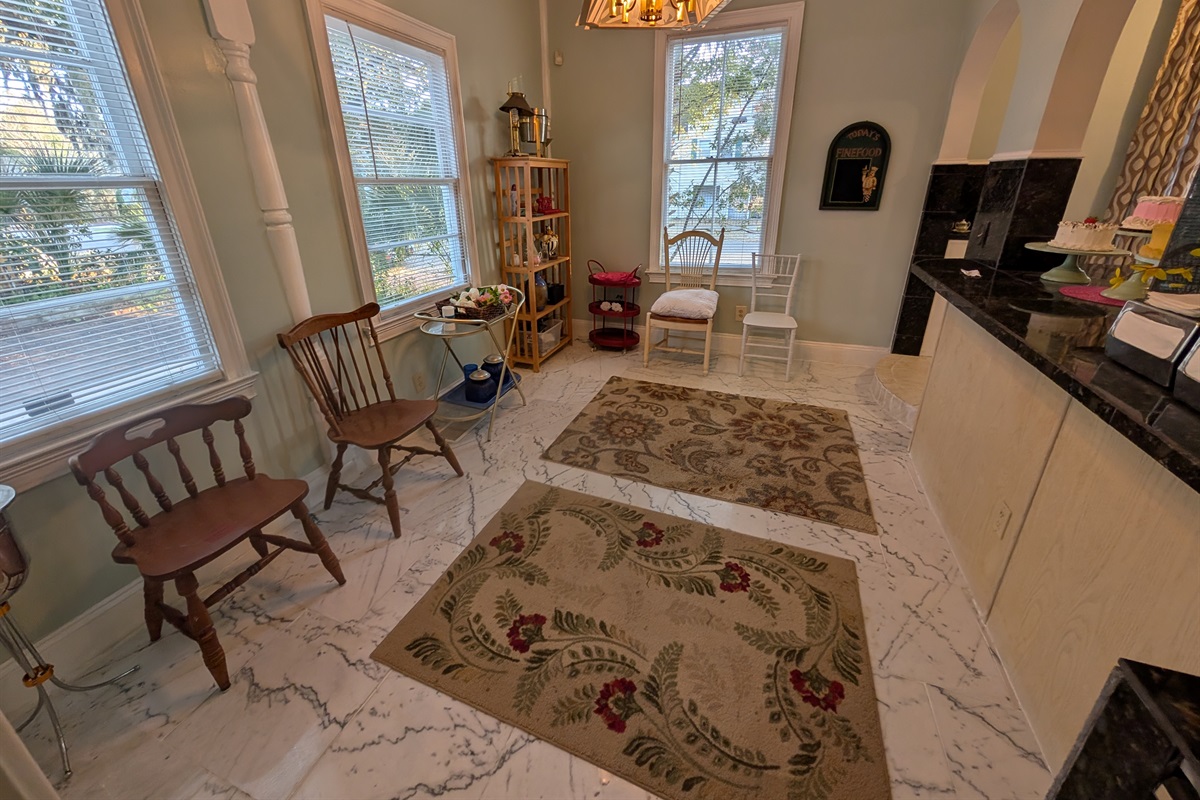 Entrance to the kitchen