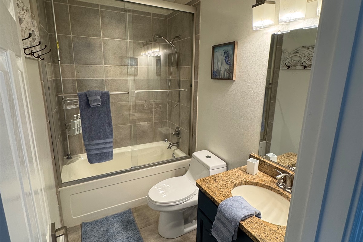 Second bathroom that is between the second and third bedrooms