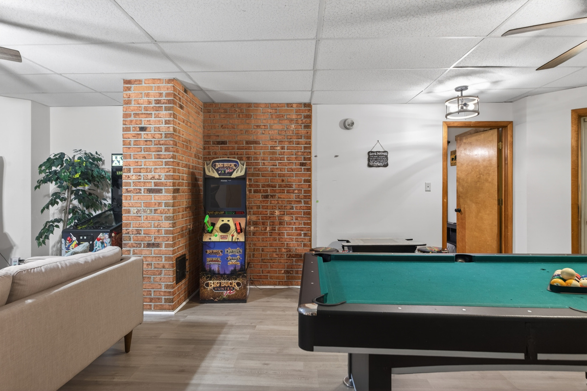 Game Room: Unleash your competitive spirit with pool, arcade games, and endless fun!
