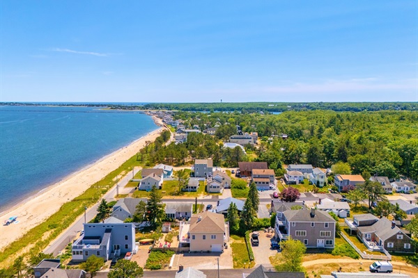 Nestled in a welcoming neighborhood, you’re just steps away from all the essentials!