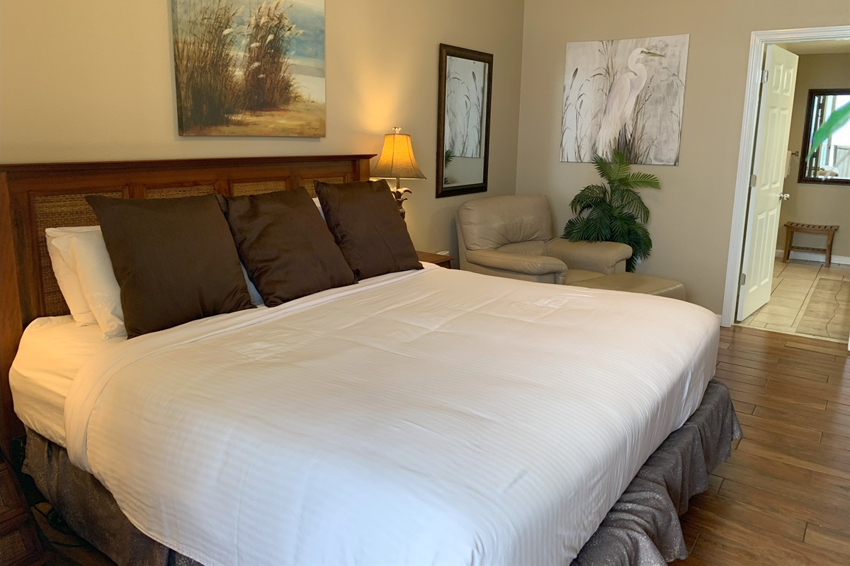 King master bedroom with a direct Gulf View!  Adjoins a private bath and balcony!