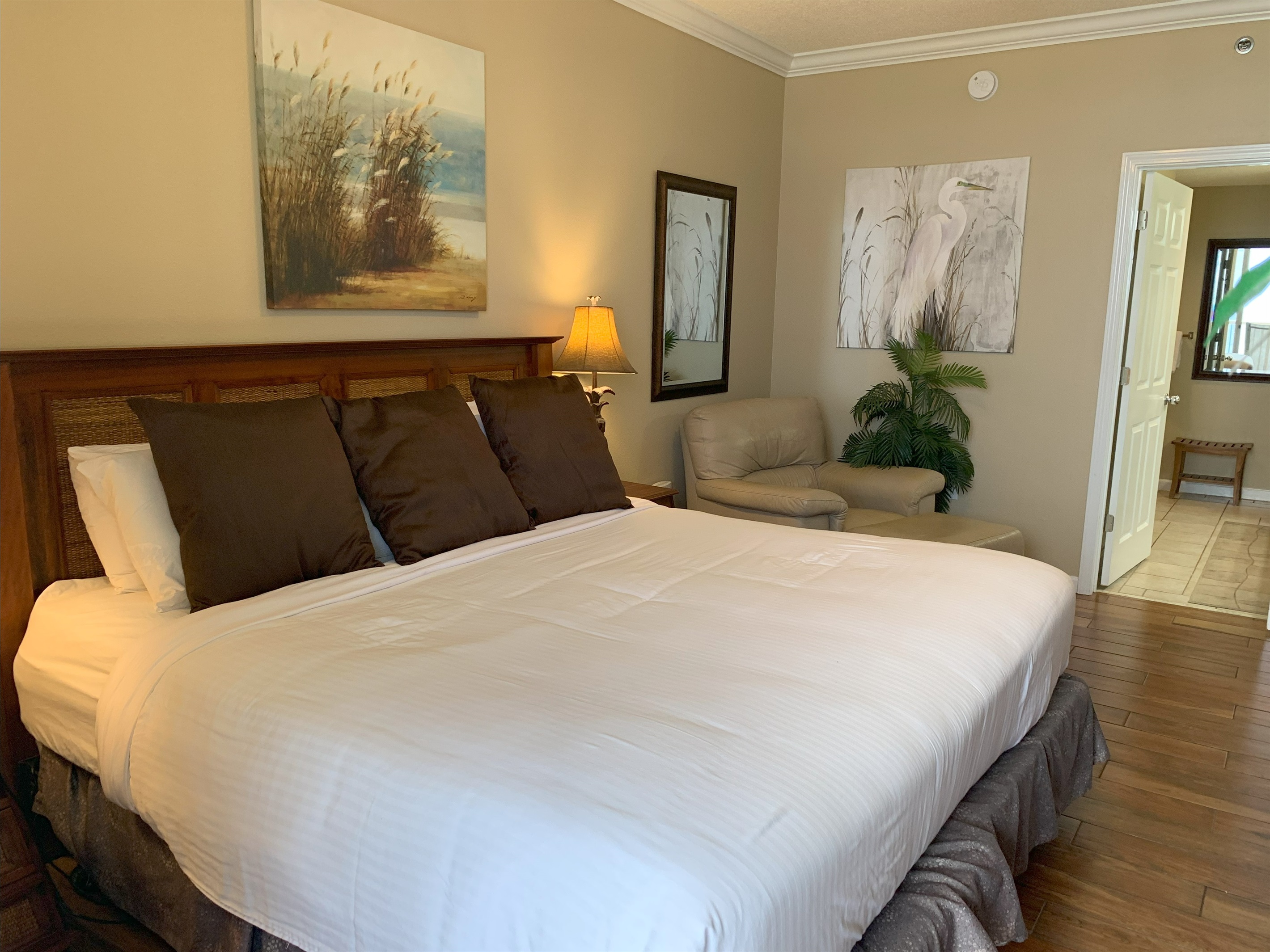 King master bedroom with a direct Gulf View!  Adjoins a private bath and balcony!