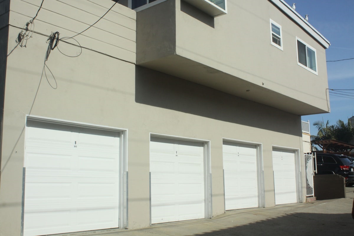 Single car garage available