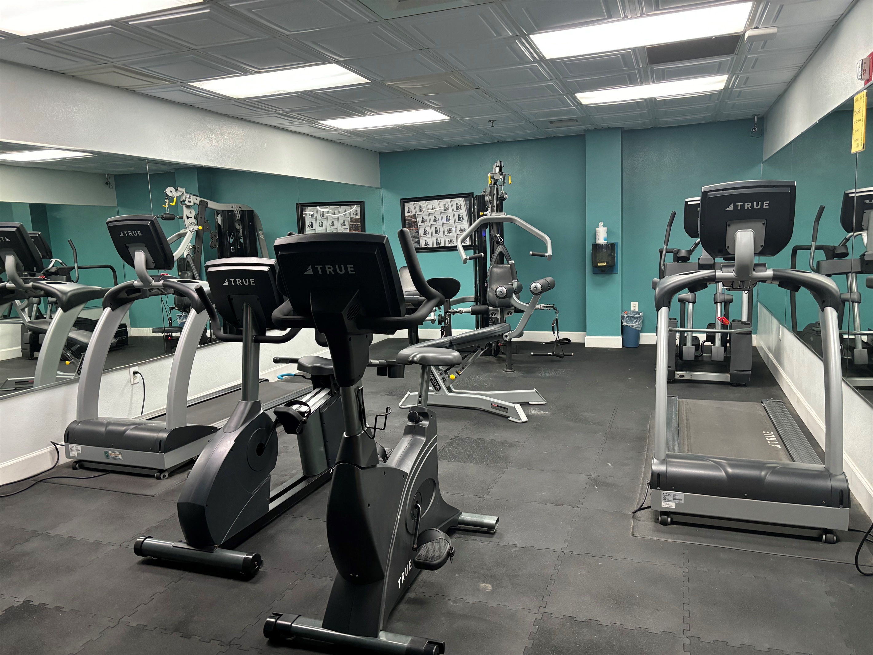 24hr gym located in the North Tower