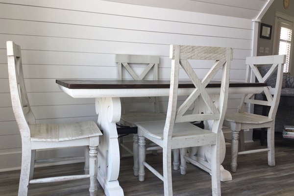 Dining table seats 6