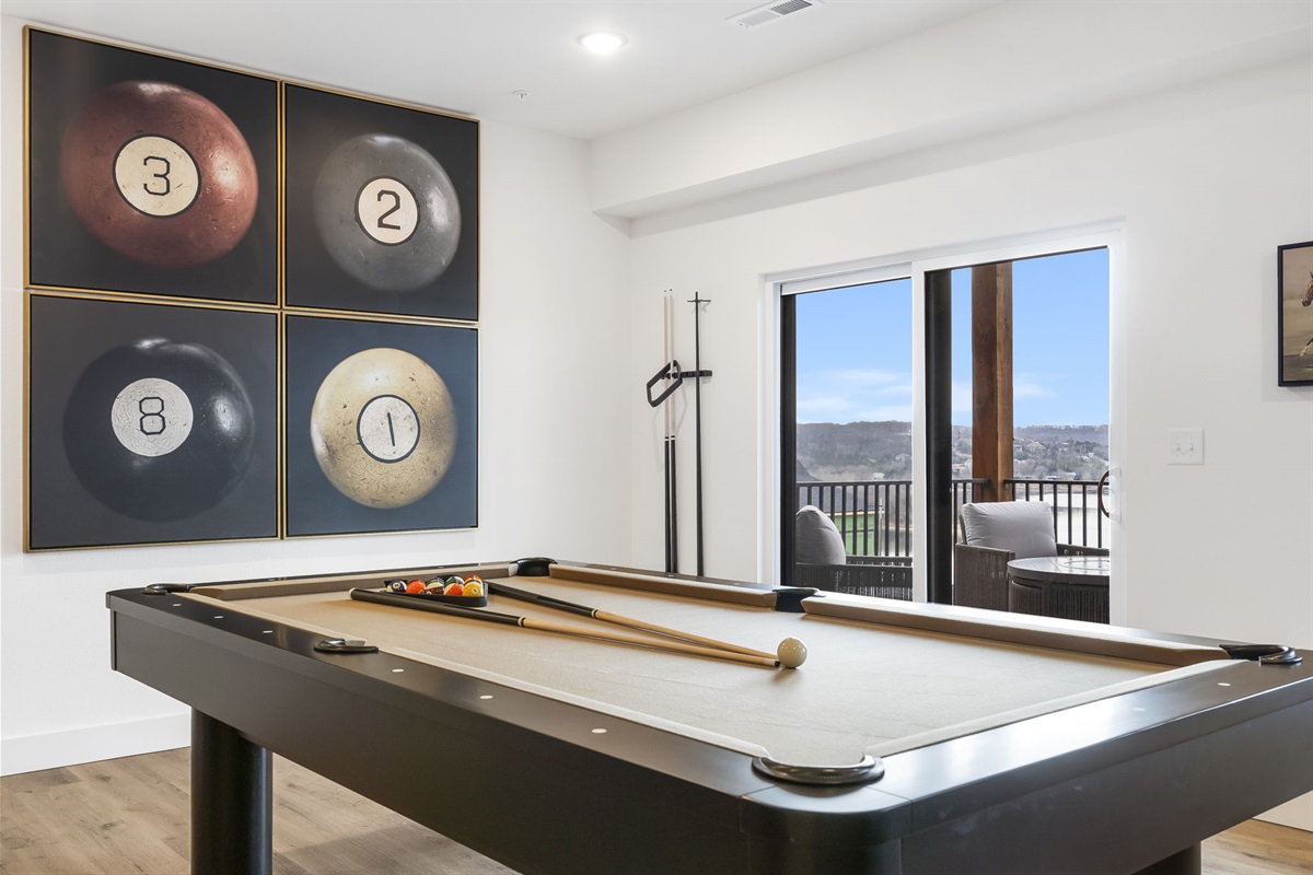 Pool table