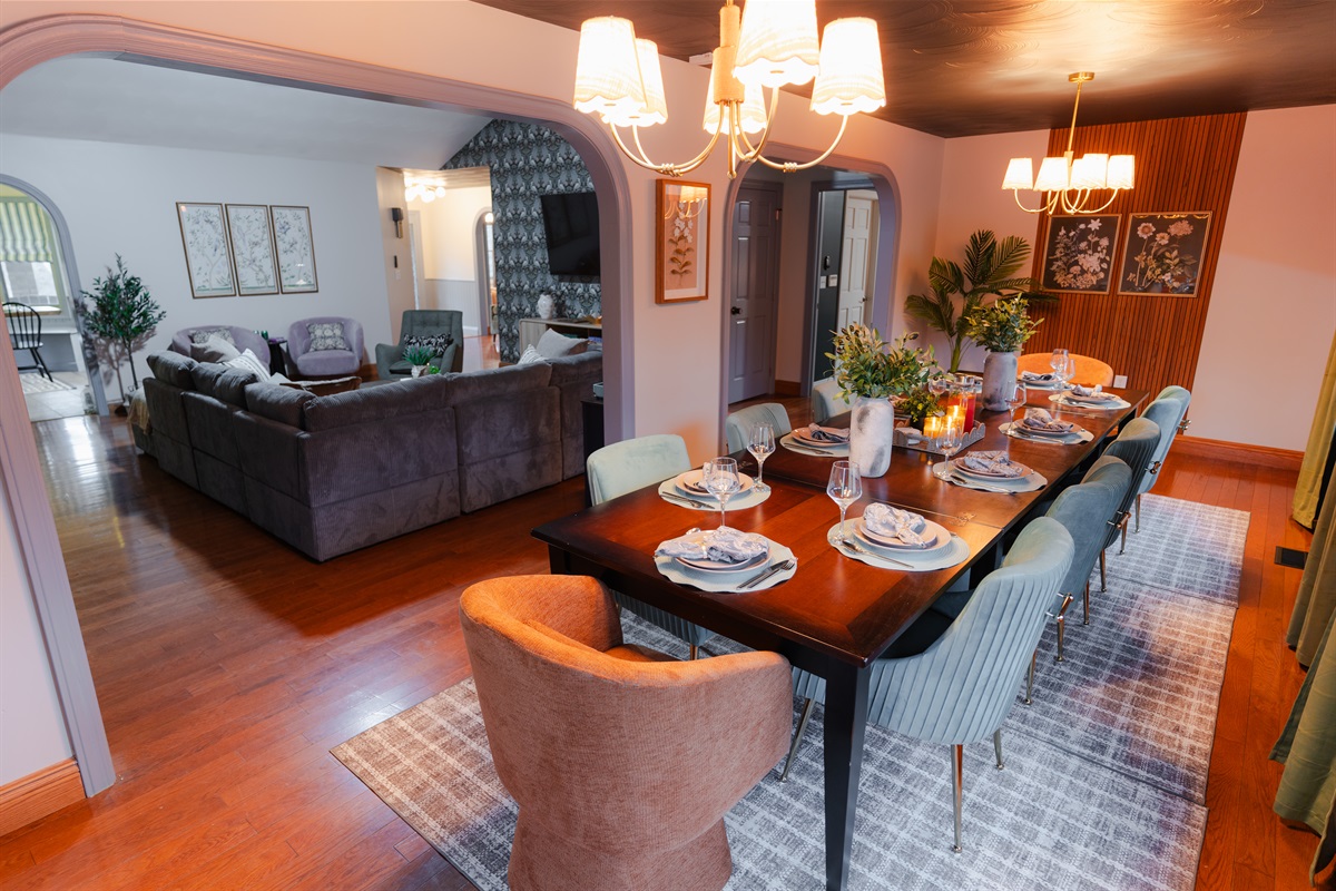Enjoy meals together in this cozy dining area with comfortable seating and plenty of room to spread out.