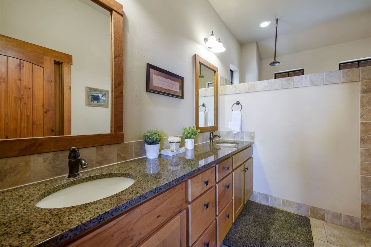 En Suite Master Bath