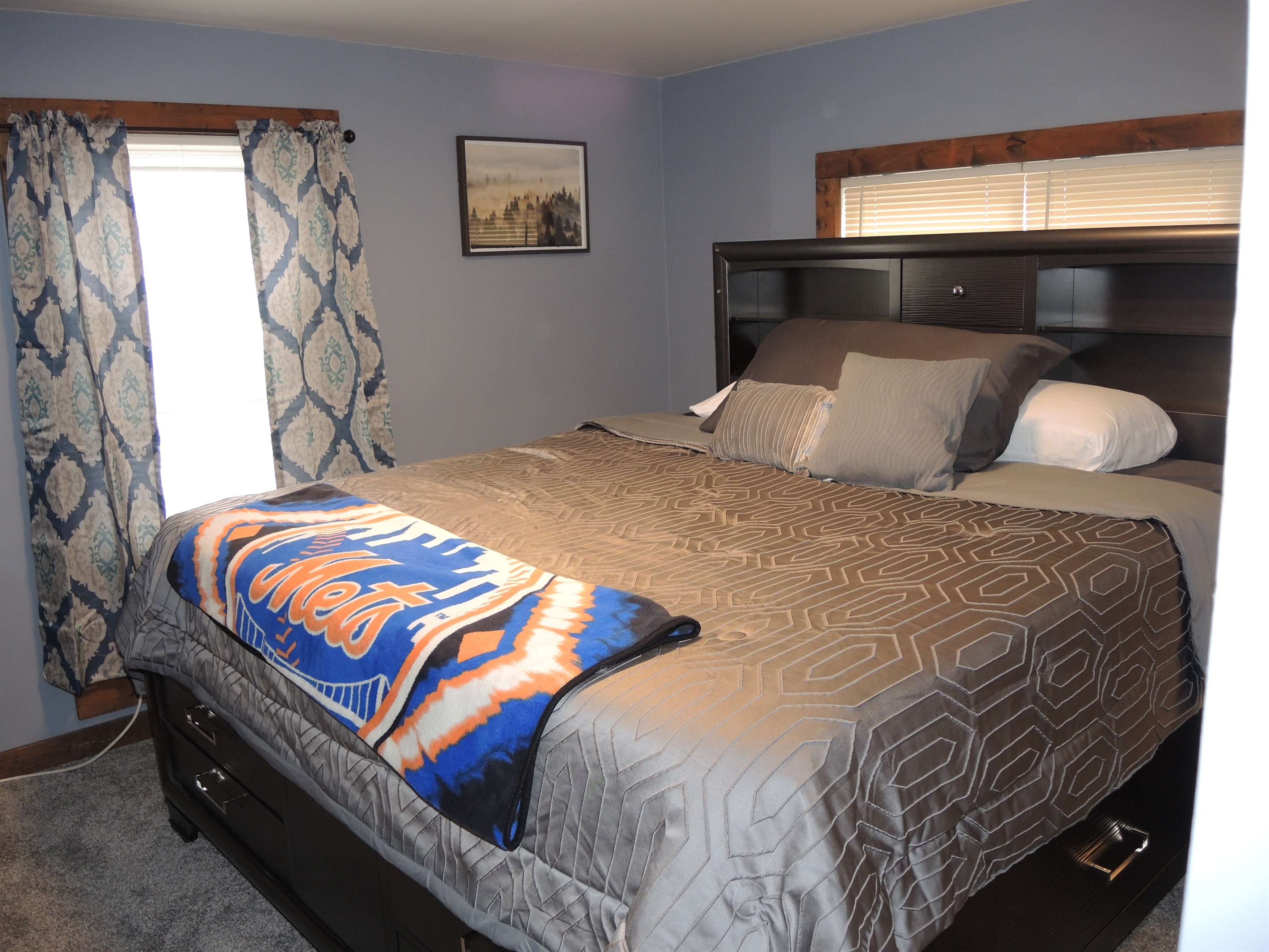 2nd floor king bedroom