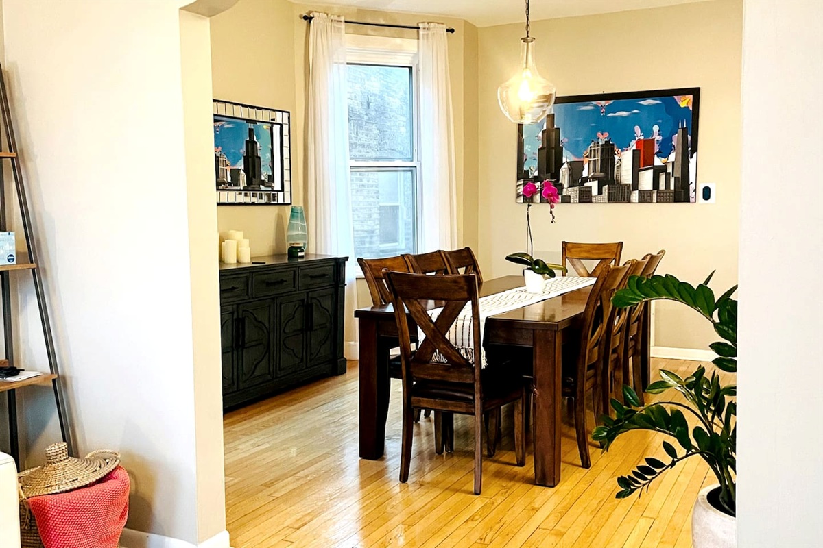 Spacious dining area ideal for group meals, celebrations, or planning your Chicago adventures.