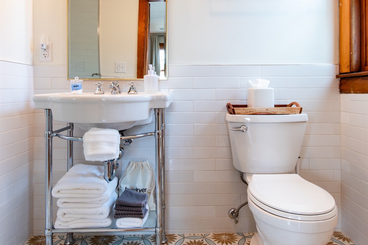 Primary Suite full bathroom 