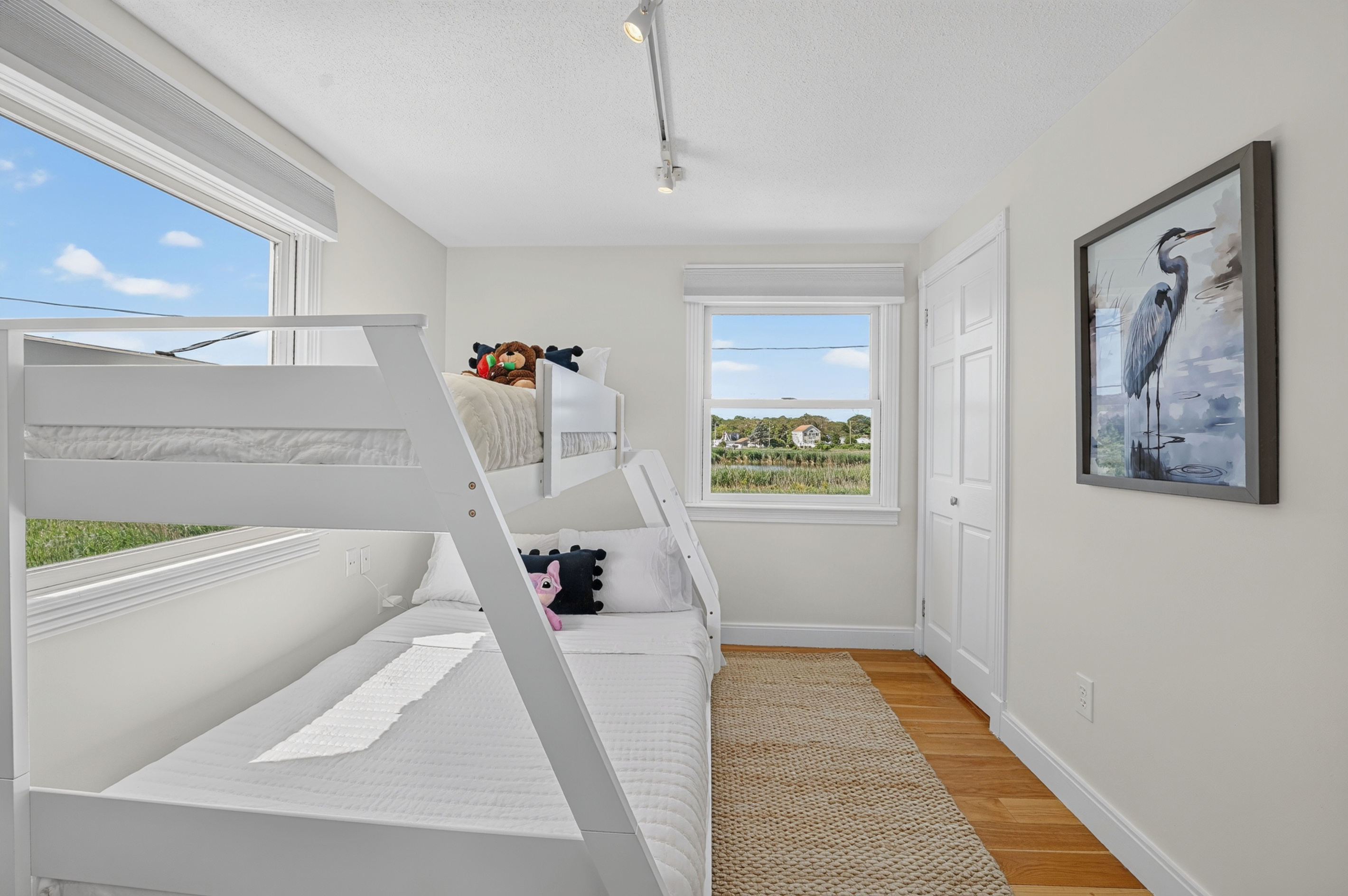 Comfortable bunk room provides additional sleeping space, making it easy for families and groups to stay together.