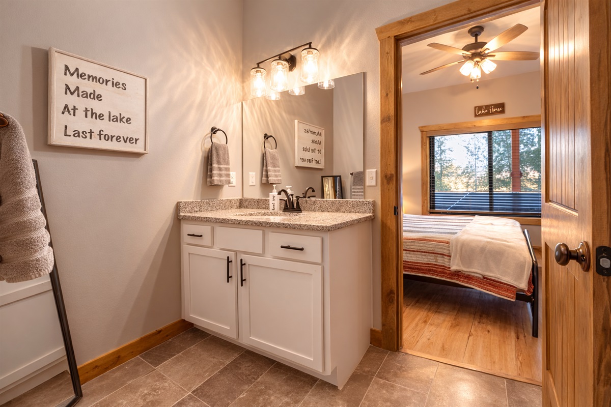 Jack & jill bathroom