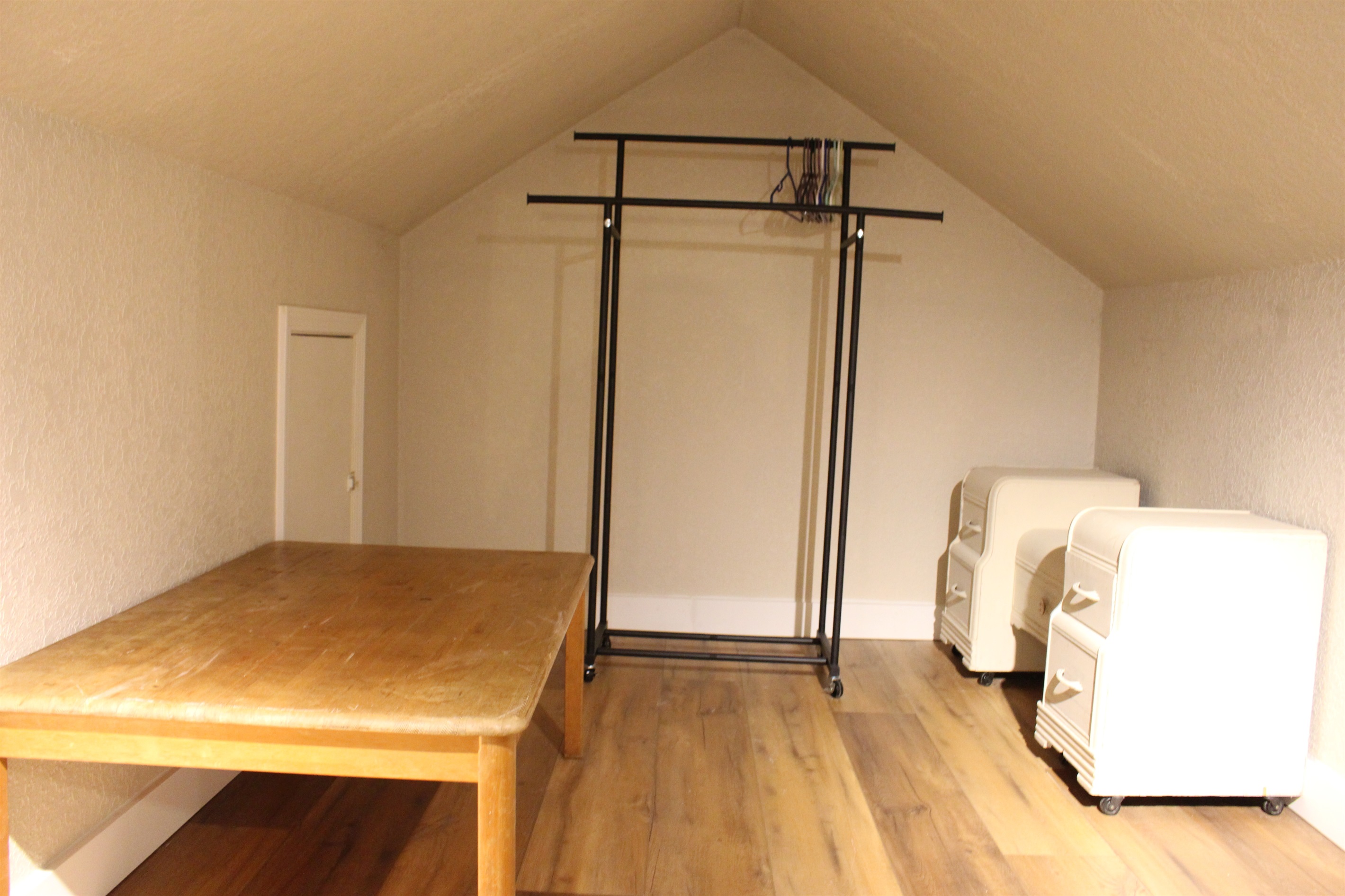 Closet/nook area in king bedroom upstairs that will be turned in to Children's play area in Mar2026