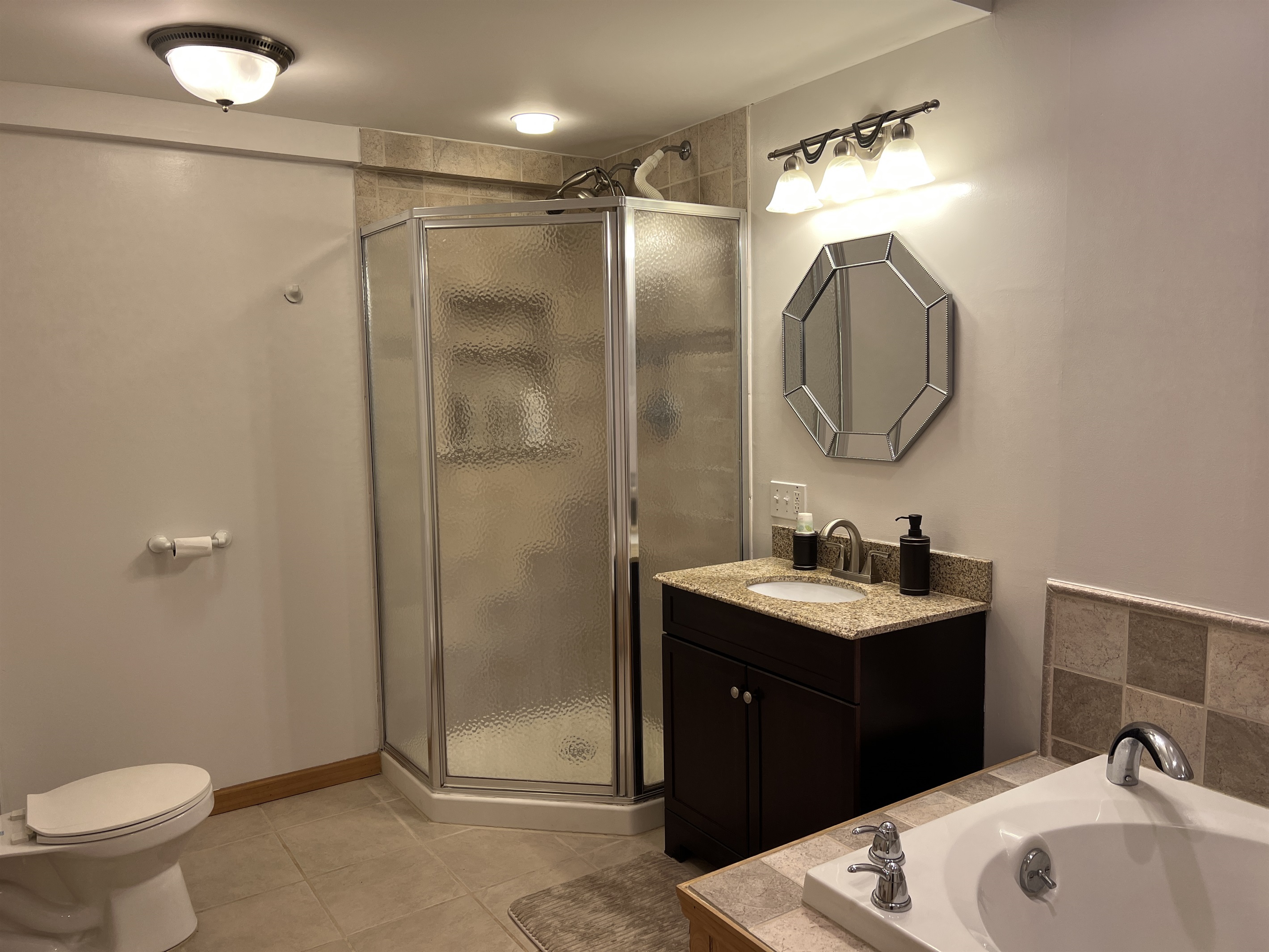 Ensuite bath in King bedroom