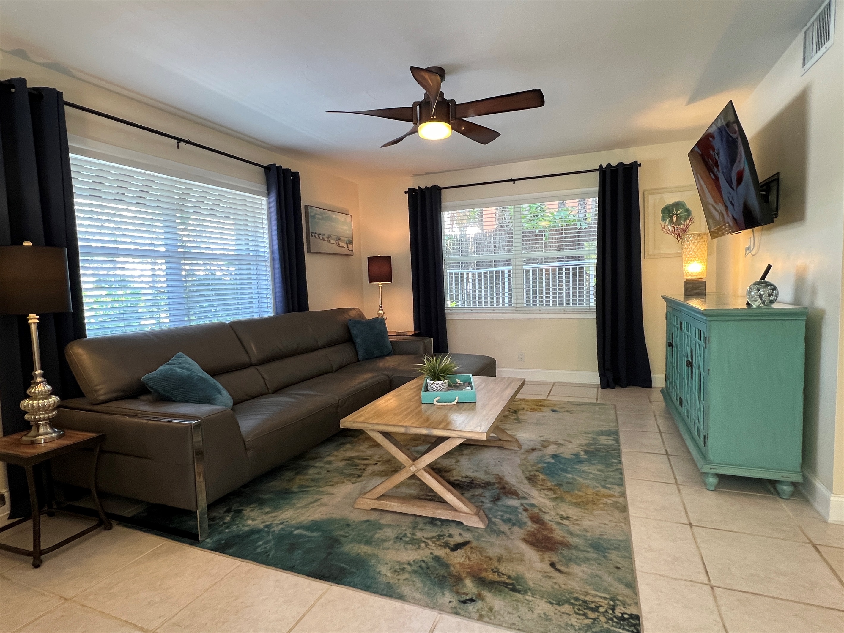 Relax in your own private space, only 2 blocks to the beach!