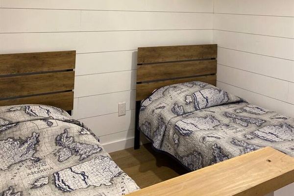 Twin beds in loft 