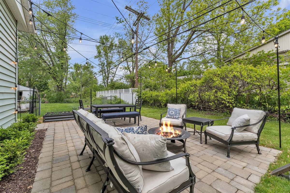 Enjoy a meal with friends in the outdoor dining area, or relax on the patio with a drink. 
