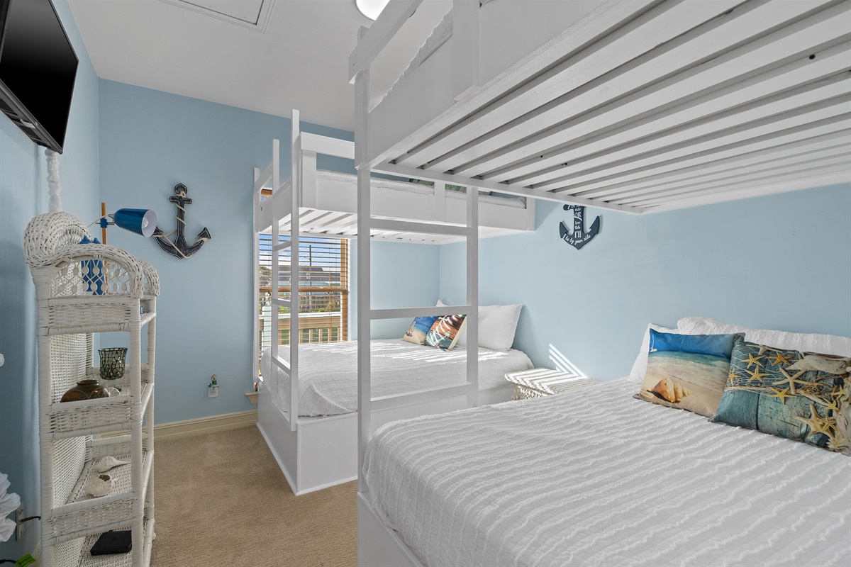 3903c6424e7c4ce8873ba63e2e510e1b Large | Beachhouse | Texas | TX | Vacation Homes | Galveston | Crystal Beach | Kokomo | Breezy Days | Beachfront Elegance | Sunrise Serenity | Southern Sands Property Management, LLC
