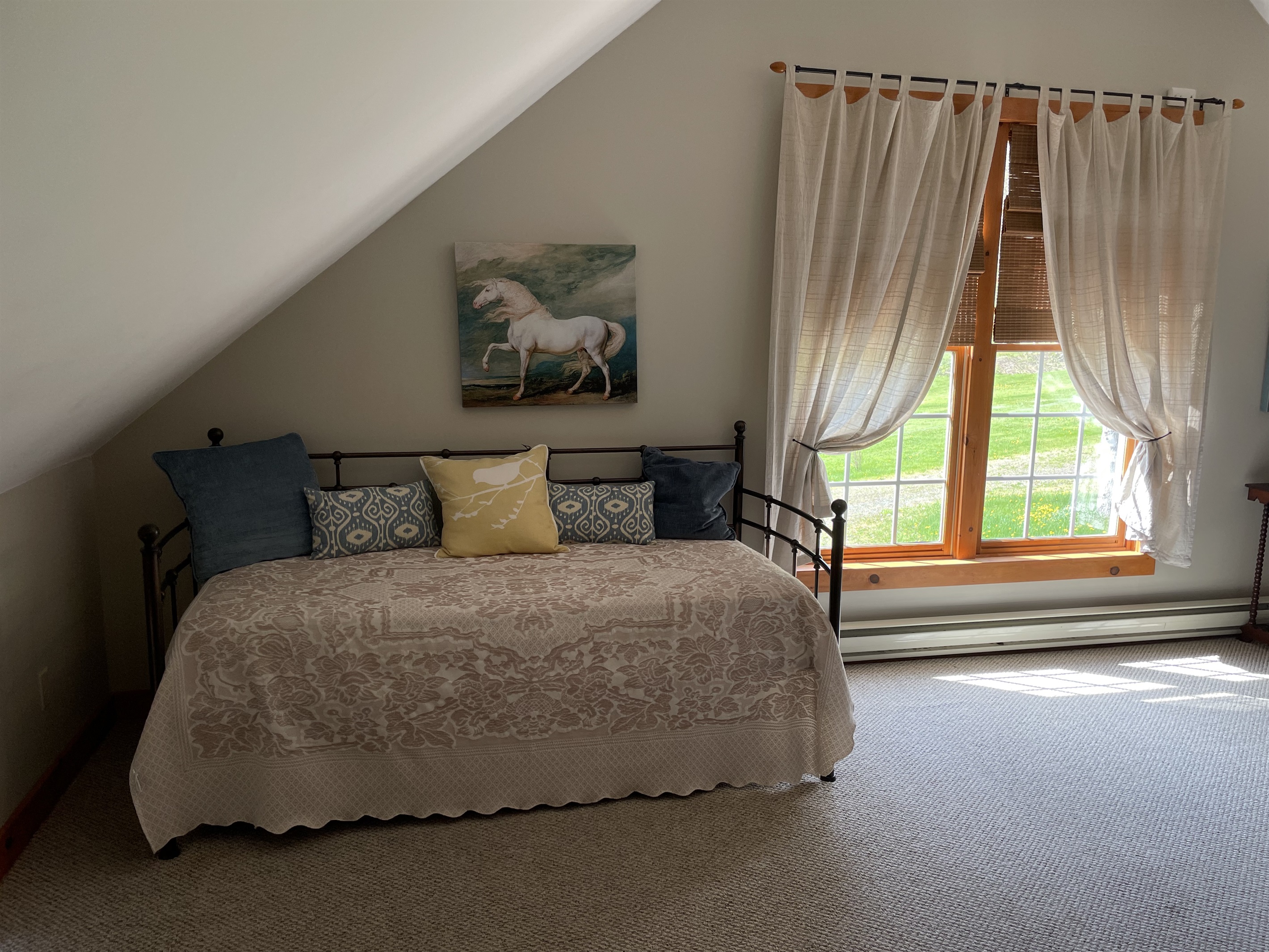 2nd floor Suite- bdrm 8- Daybed
