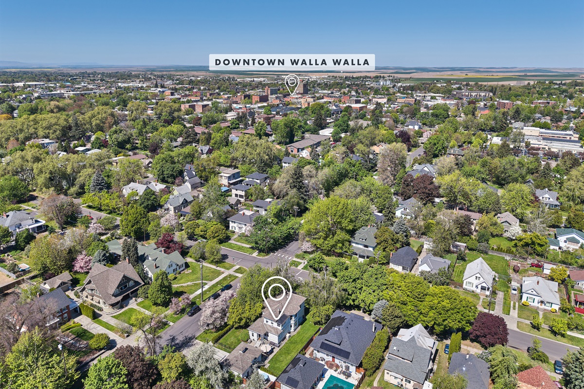 15-minute walk (0.6 miles) to Main Street – wine tasting rooms, restaurants, shopping