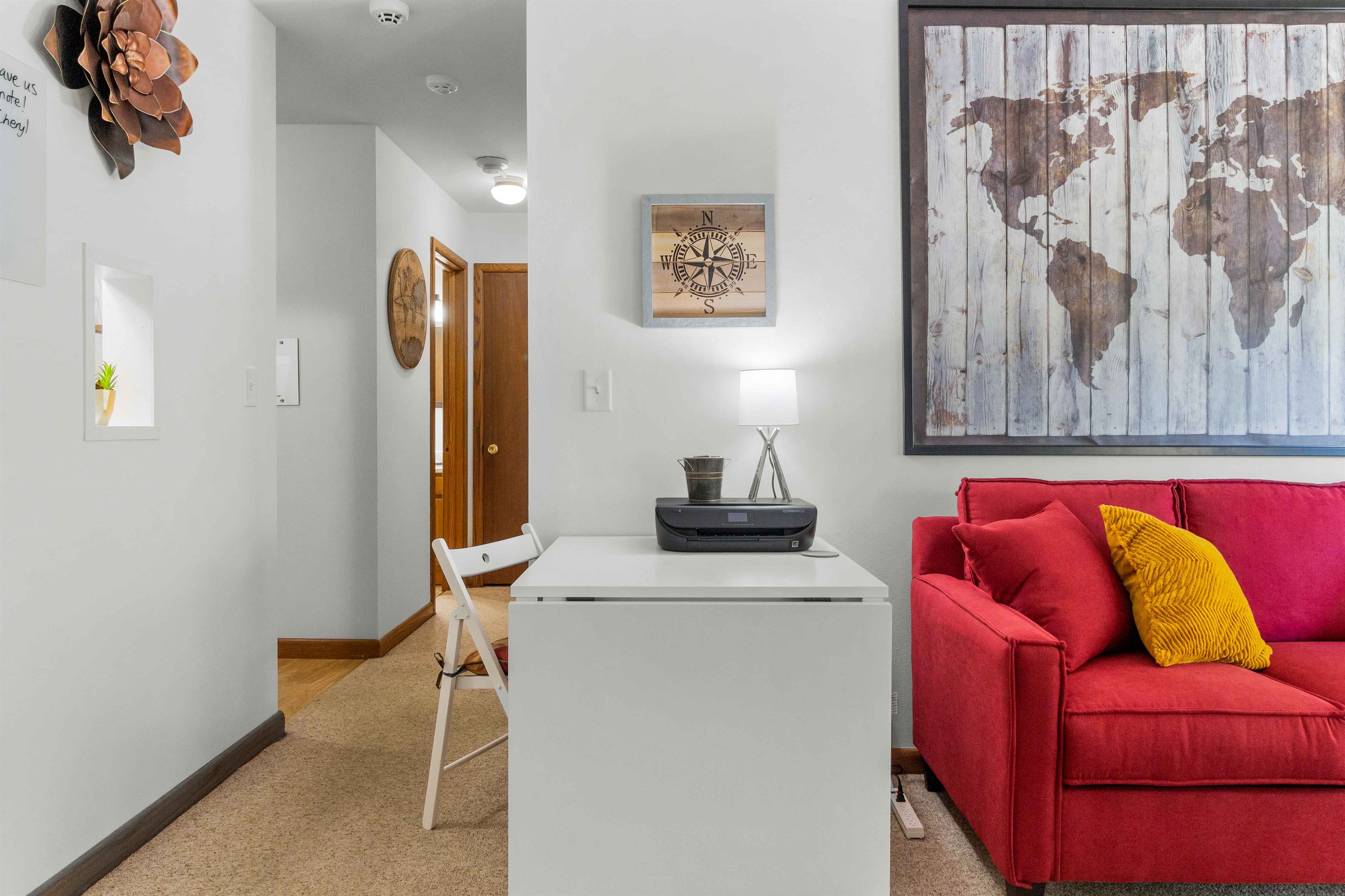 Work in confidence and comfort at the desk and enjoy business class wifi. Please note: The printer has been removed.