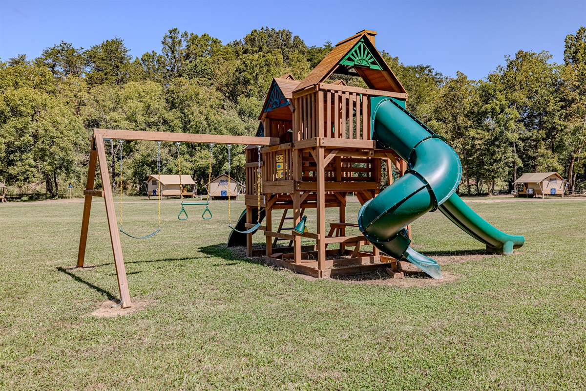 A safe and spacious spot for family time. Centrally located and clearly visible, the playground provides a great way for children to enjoy the fresh air and make their own mountain memories.