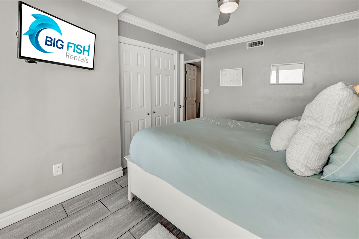 Stunning Bedroom Beautifully Decorated with Amazing Views 💫✨