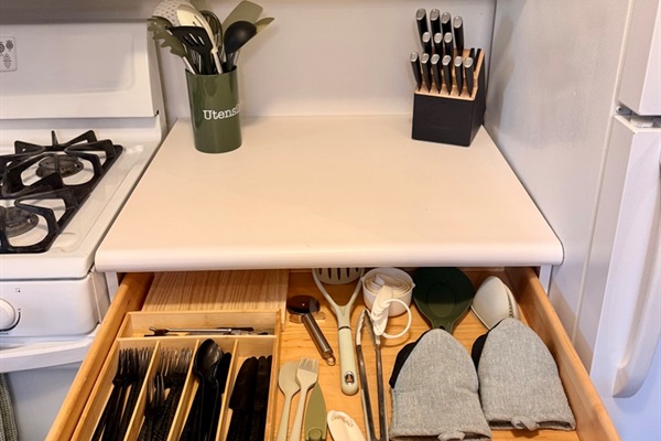 Lots of counter space, 8+ pots and pans set, dishes for 6+ people, spices, cookbooks, and plenty of utensils are all provided.