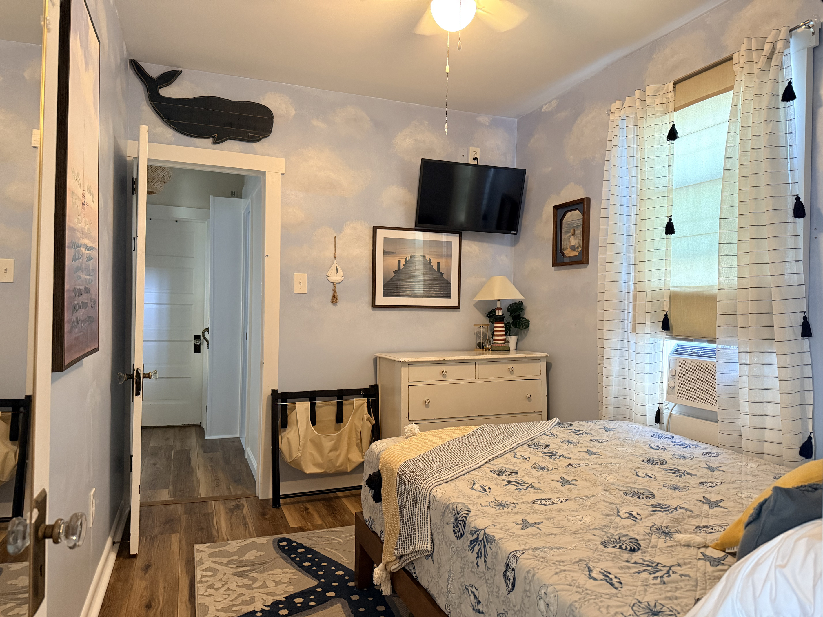 1st Floor Middle Bedroom