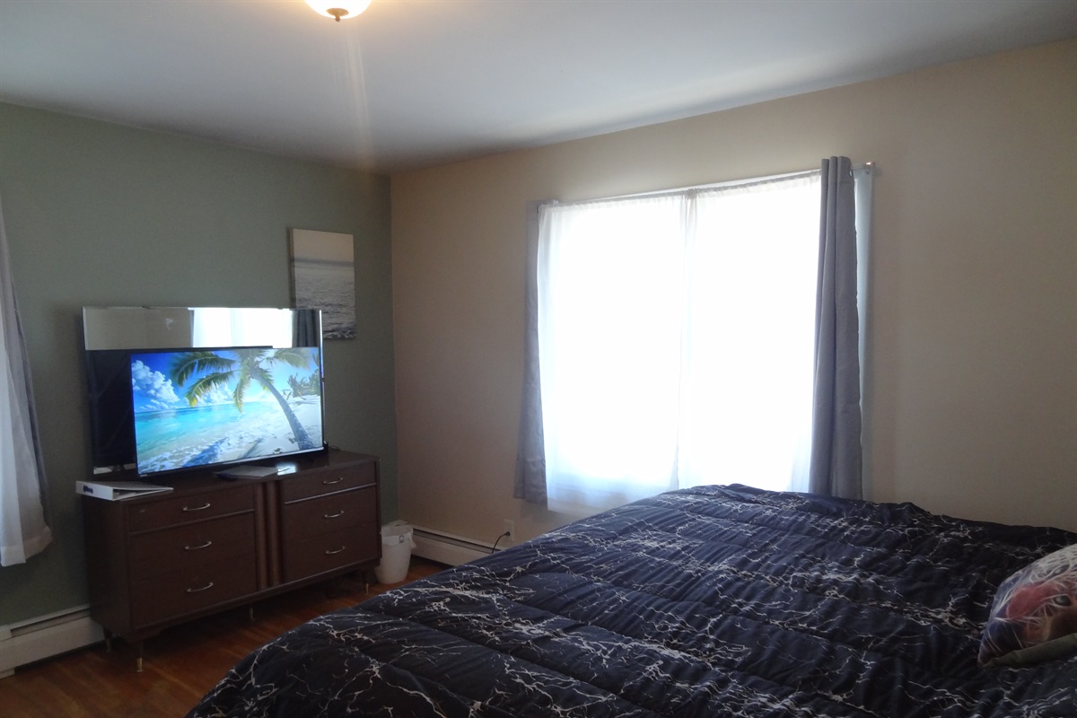 King bed with Roku smart TV