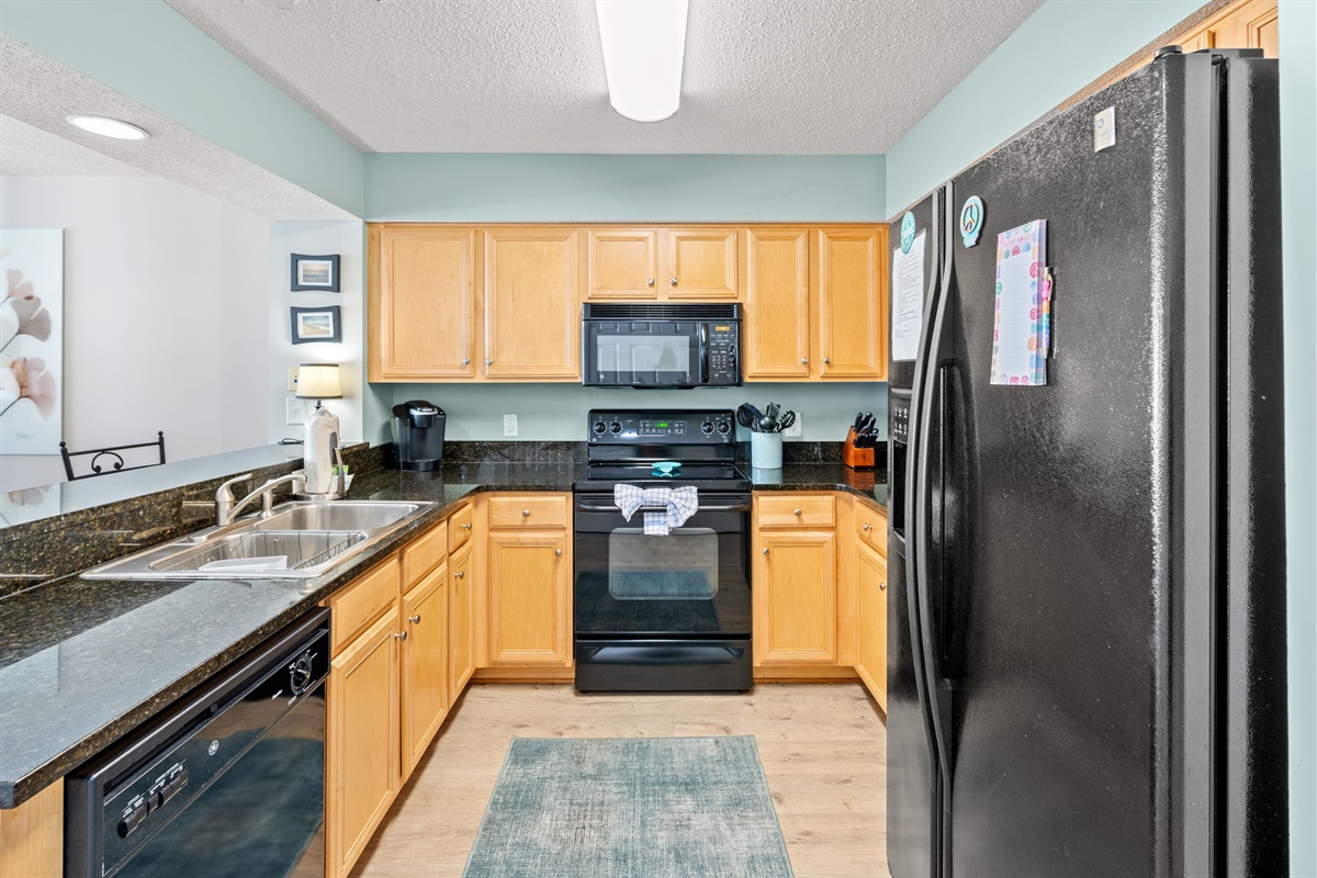 Well Stocked Kitchen with everything you need