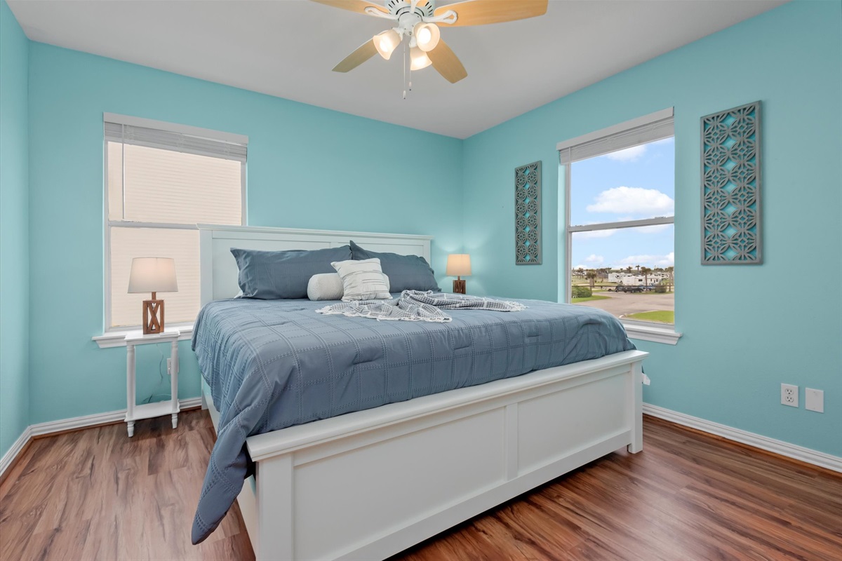 394230c71b94459d8b644b7affd66b72 Large | Beachhouse | Texas | TX | Vacation Homes | Galveston | Crystal Beach | Kokomo | Breezy Days | Beachfront Elegance | Sunrise Serenity | Southern Sands Property Management, LLC