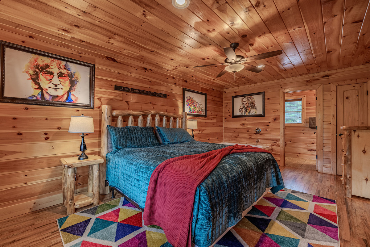 The Headliner Suite is designed as the VIP room of the cabin — comfortable, private, and easy to access from the main level.