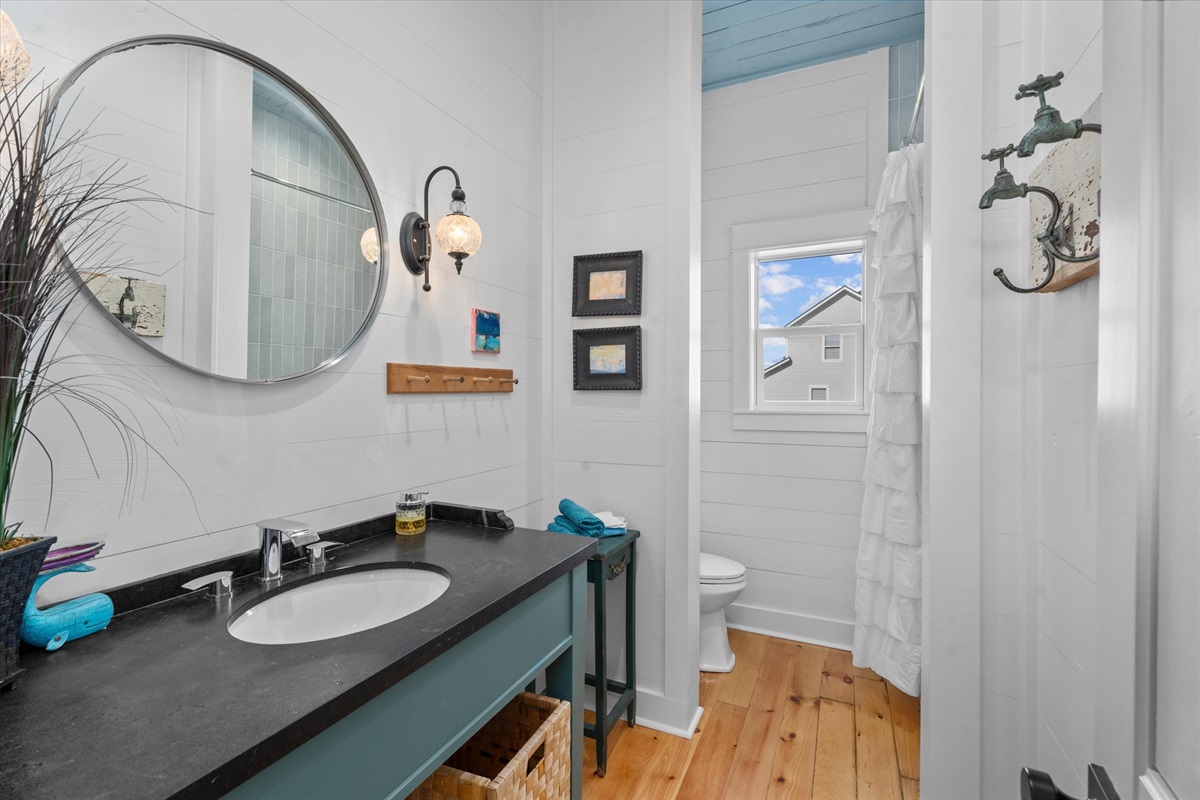 3953bb998ac1480f86d6fe2d4f1ccf11 Large | Beachhouse | Texas | TX | Vacation Homes | Galveston | Crystal Beach | Kokomo | Breezy Days | Beachfront Elegance | Sunrise Serenity | Southern Sands Property Management, LLC