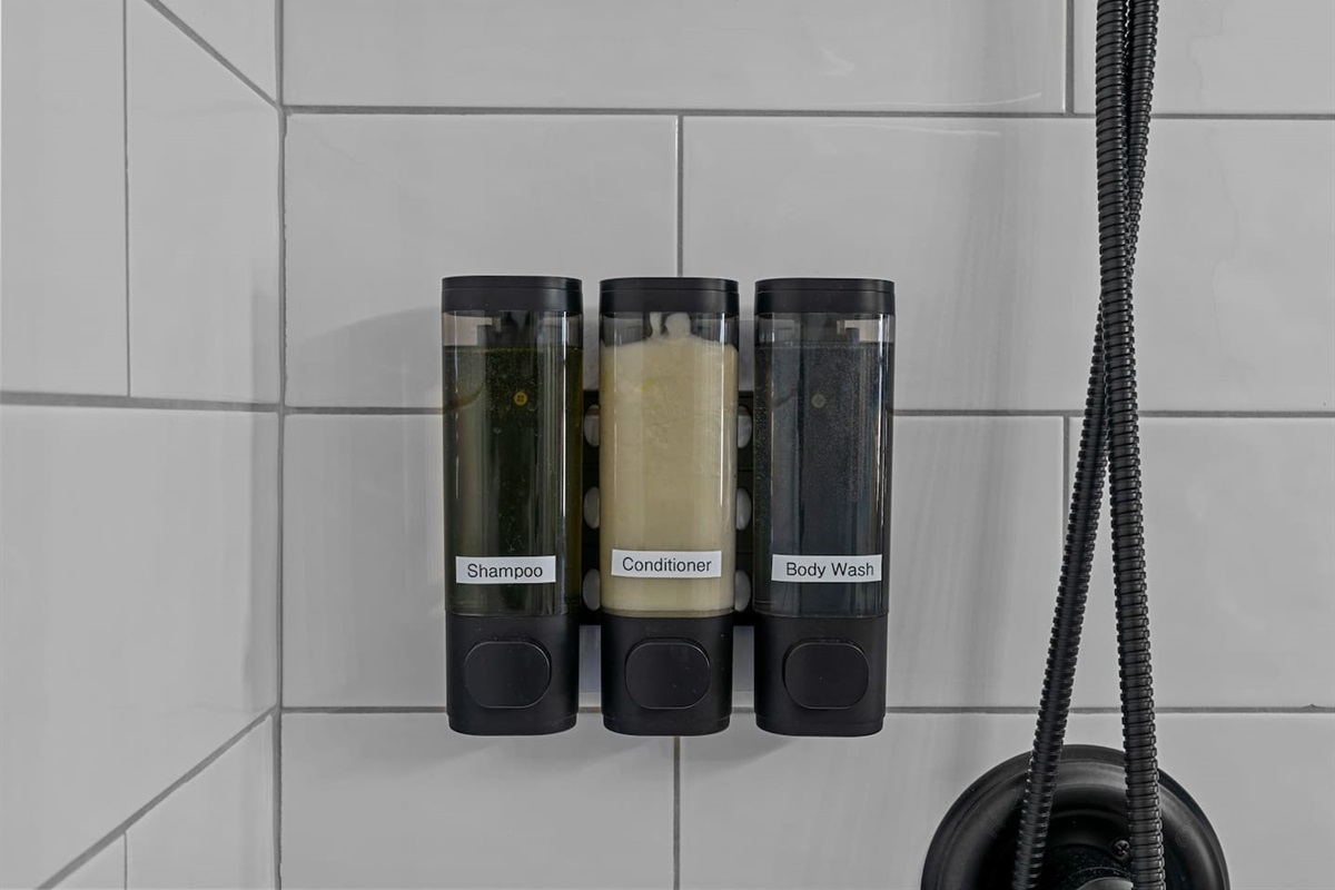 Leave your liquids at home and have easy access to refreshing shower gel, shampoo, and moisturizing conditioner in each shower.