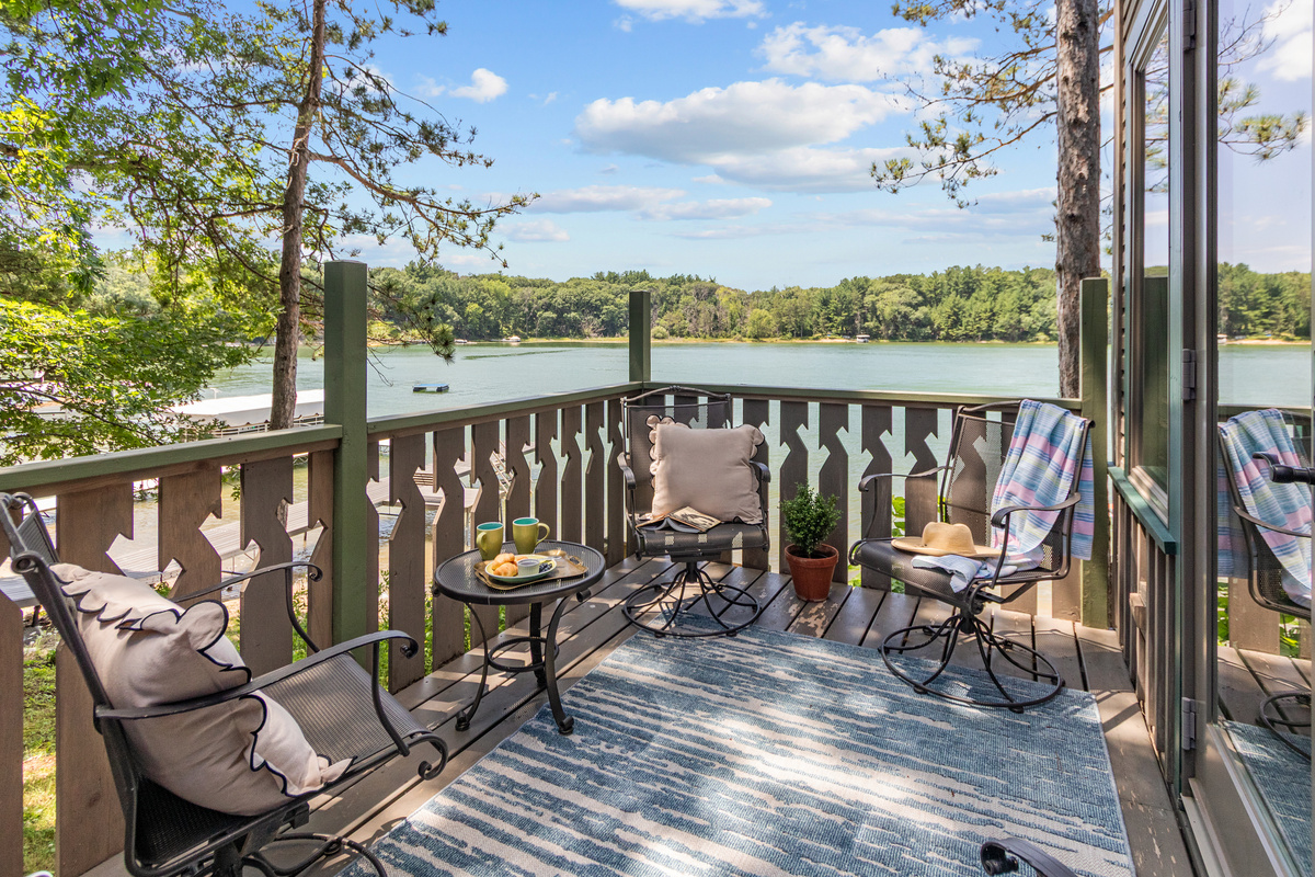 Start your day with a cup of coffee on the deck, taking in peaceful lake views as the morning comes to life.