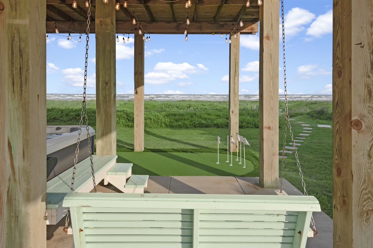 3961bd4fa80c45af80d976dc3796bff9 Large | Beachhouse | Texas | TX | Vacation Homes | Galveston | Crystal Beach | Kokomo | Breezy Days | Beachfront Elegance | Sunrise Serenity | Southern Sands Property Management, LLC