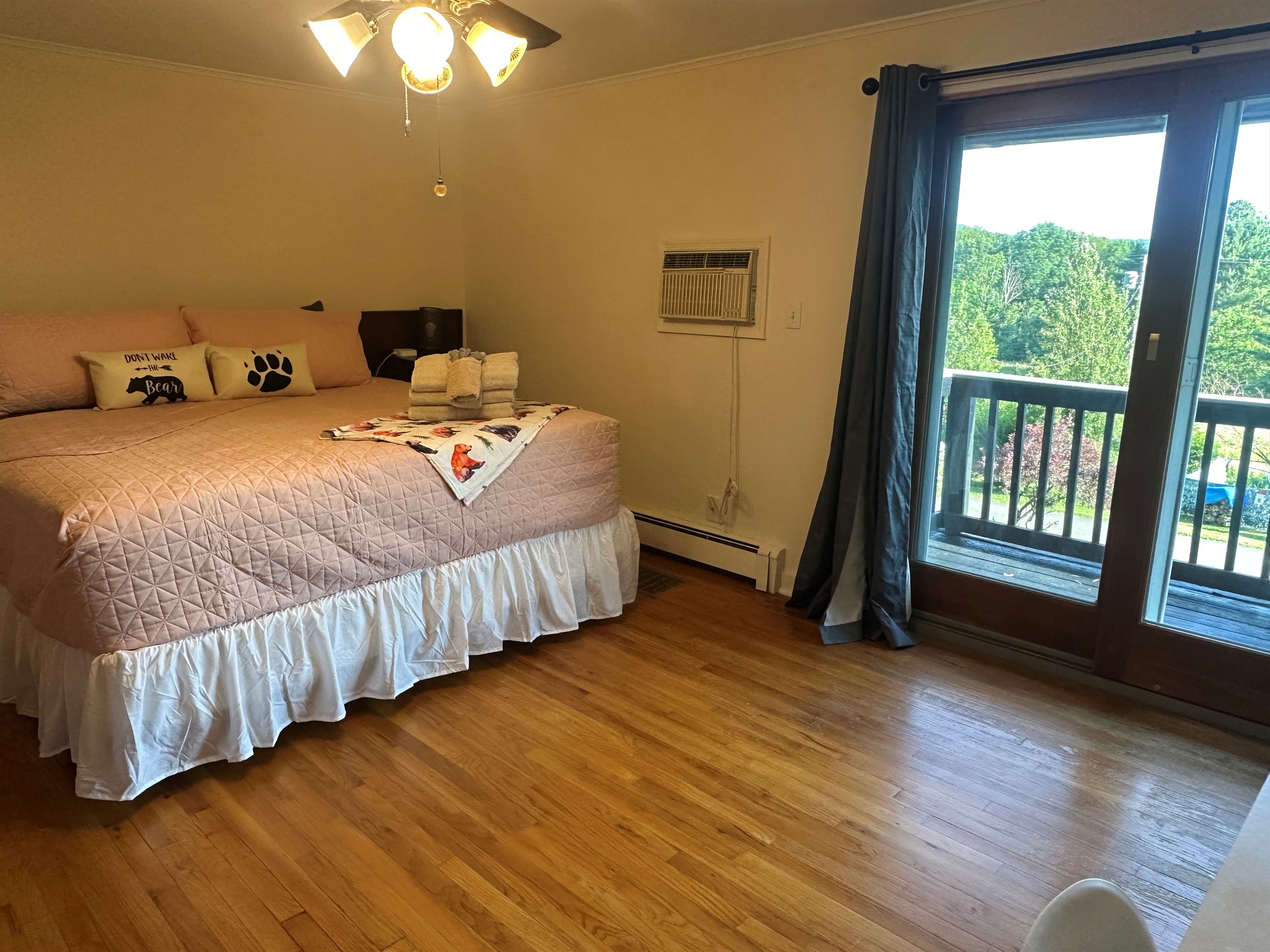 Primary bedroom with en suite 