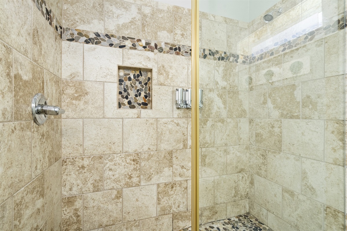396963ad5ec64aa388bba867573146d6 Large | Beachhouse | Texas | TX | Vacation Homes | Galveston | Crystal Beach | Kokomo | Breezy Days | Beachfront Elegance | Sunrise Serenity | Southern Sands Property Management, LLC