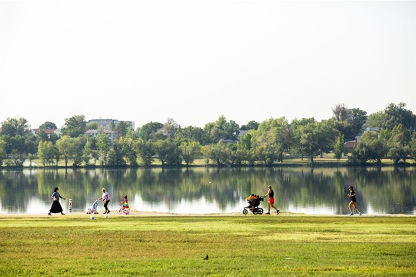Beauty of Sloan's Lake 📸🏞️