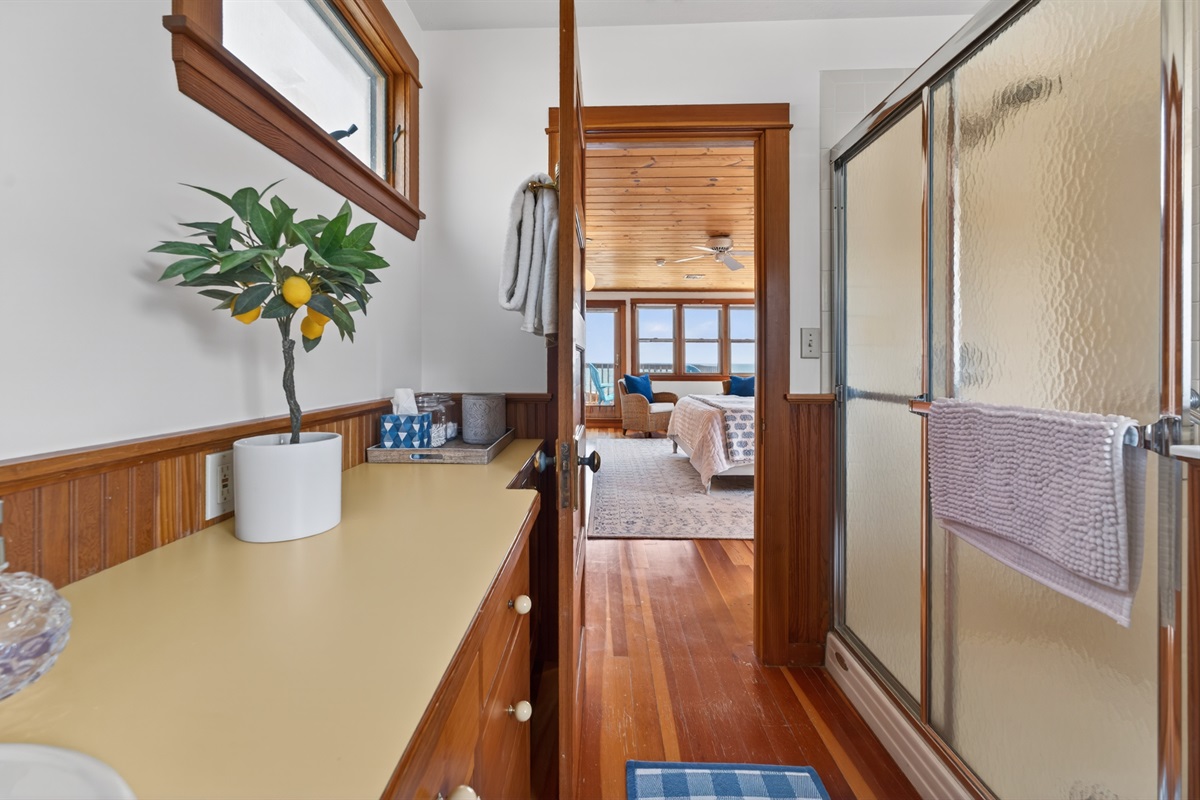 Enjoy the comfort of your own ensuite bathroom with a bright, relaxing shower space. ✨