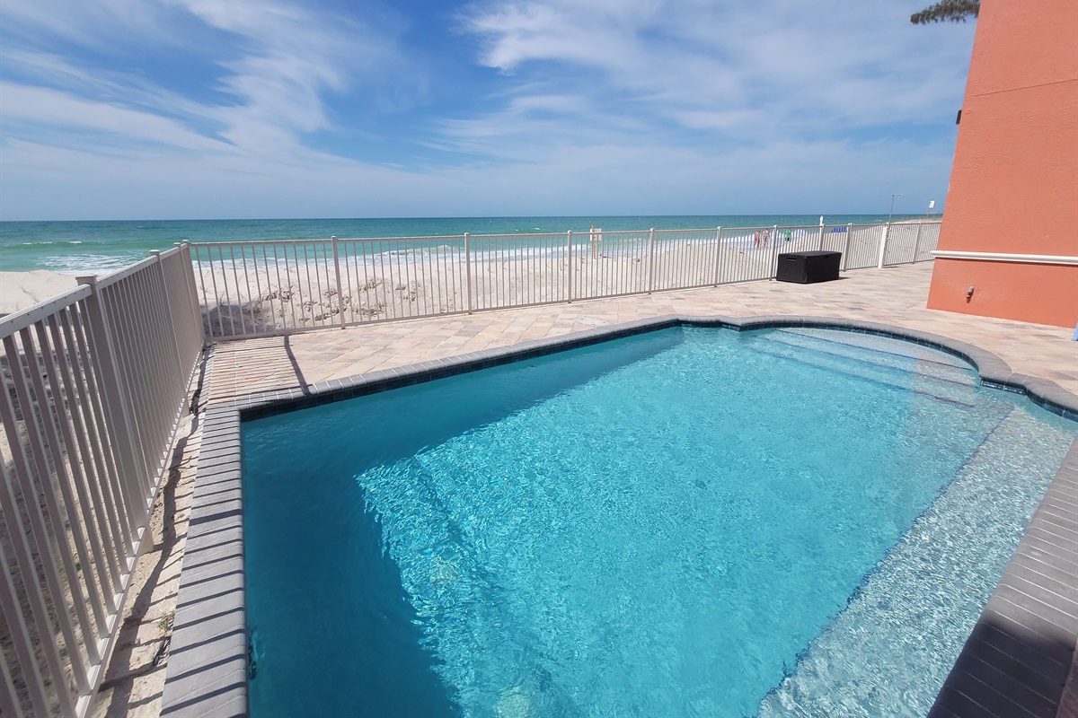 Heated pool on the beach!