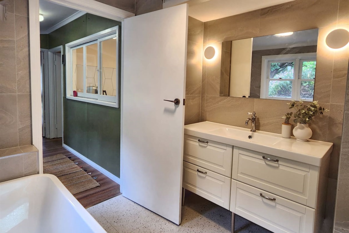 The vanities are stocked with hopefully everything you need. The all important TP, an Iron (Board in the room too), Hair dryer, washing powder and more. Ear cue tips are always topped up :)Turn on the vanity light for perfect ambience when bathing.