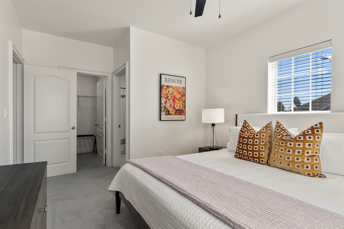 King Bedroom 3