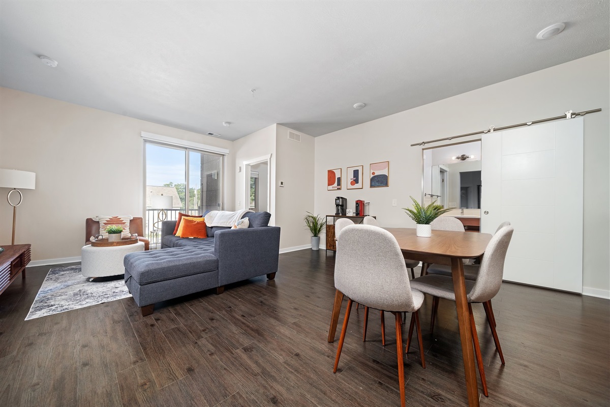 Open floorplan with dining for 6, full kitchen including dishwasher and washer and dryer in-unit for personal use