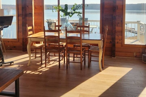 63ad71aa 8d8f 4d4a 80b5 85617fe2a181