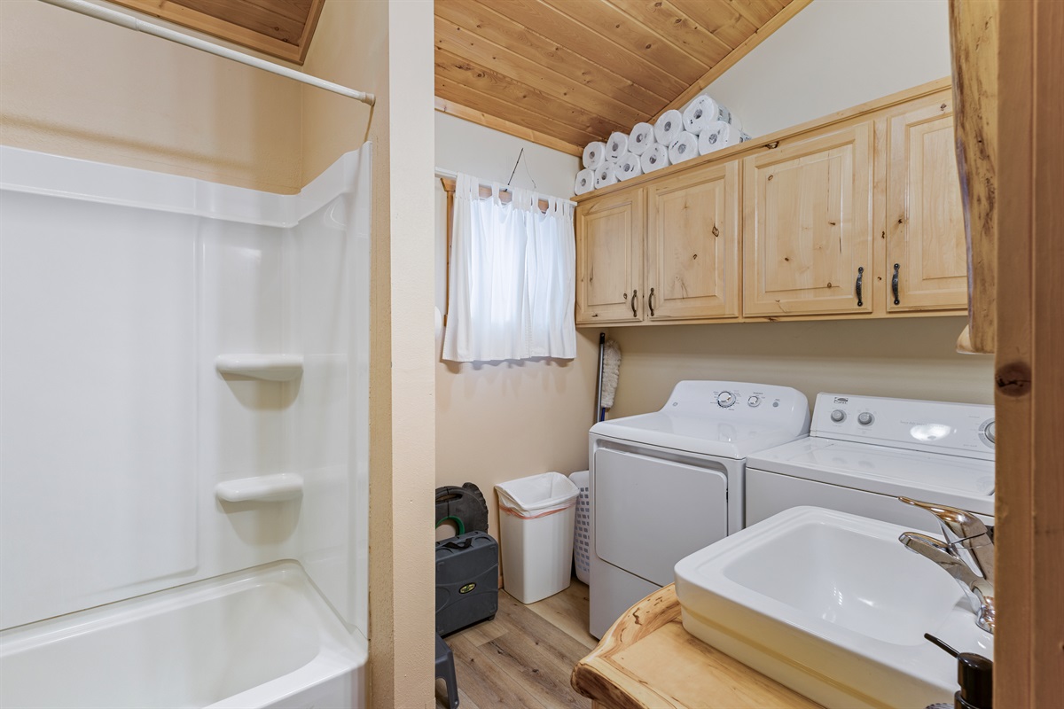 Main Bathroom with laundry