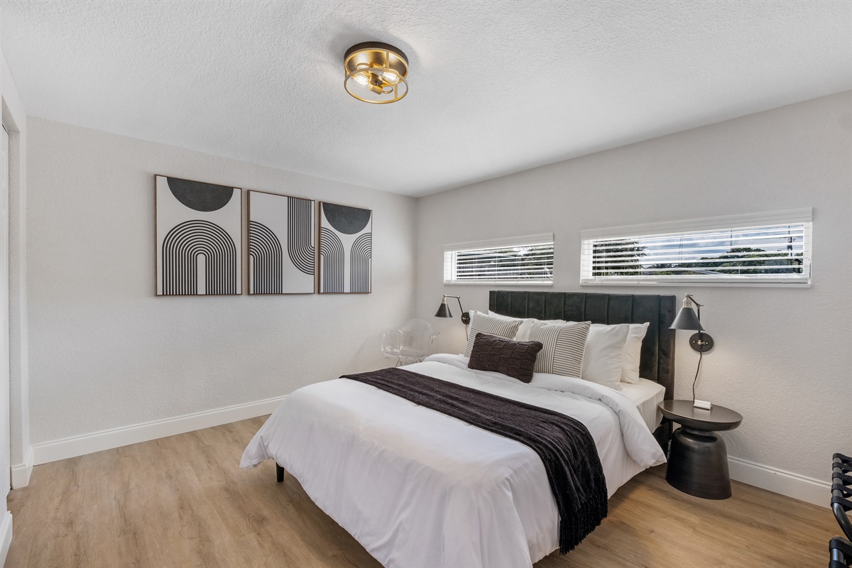 Bedroom 3 | Queen Bed