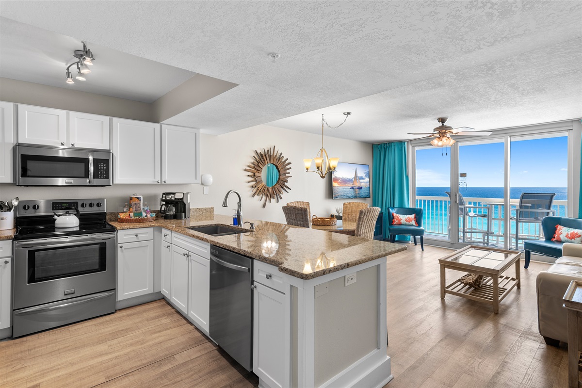 Kitchen with high end appliances and granite countertop